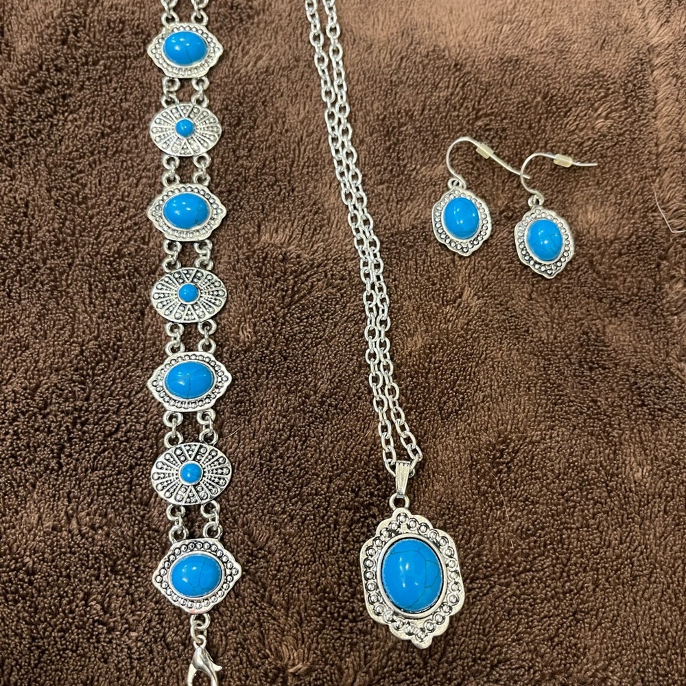 Elegant 3Pc Silver and Blue Jewelry Set
